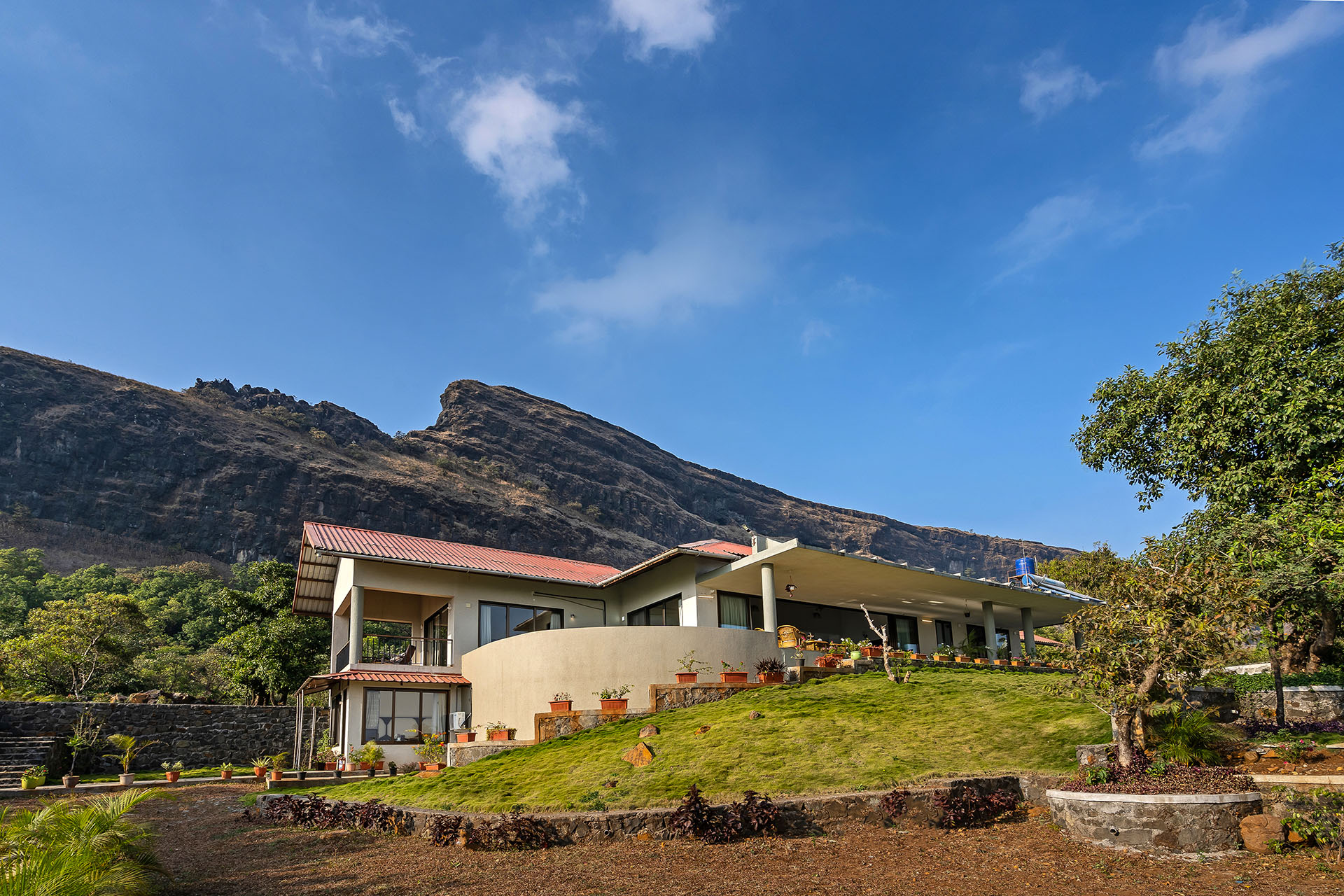 Read more about the article Villa Alborz