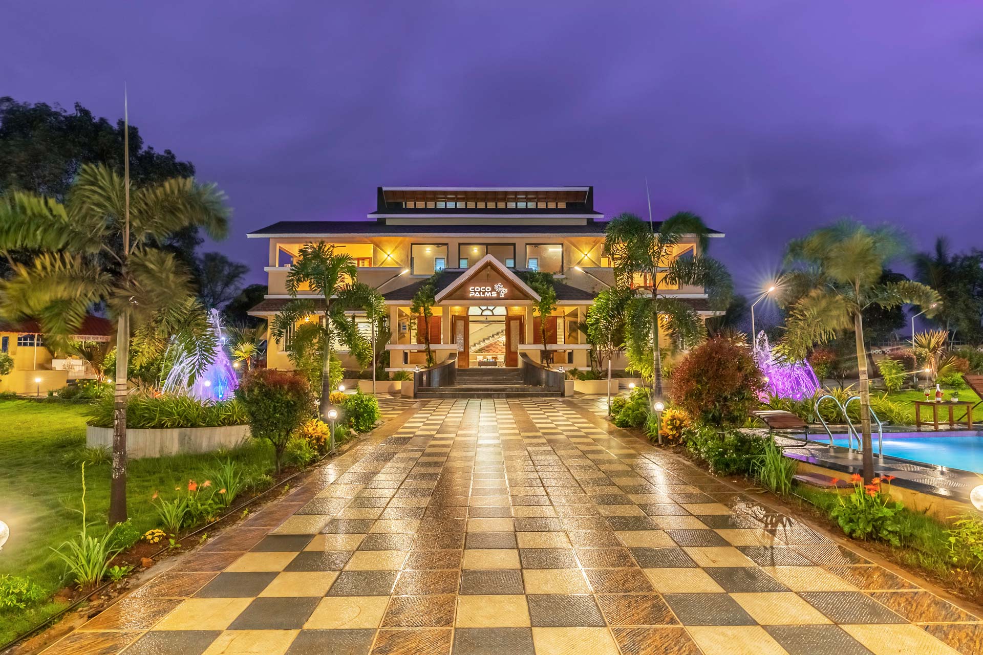 Read more about the article Coco Palms