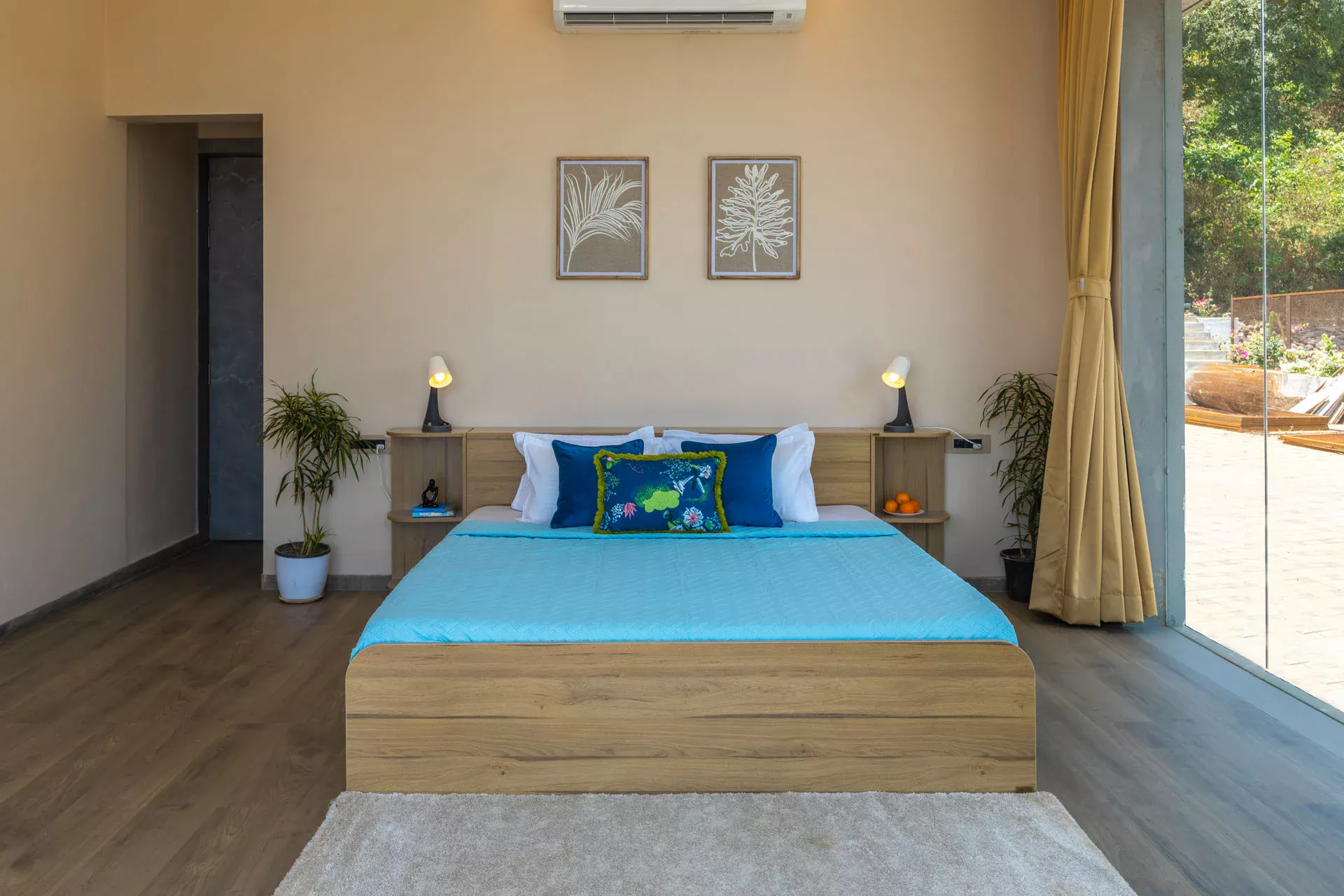 room-thumbnail